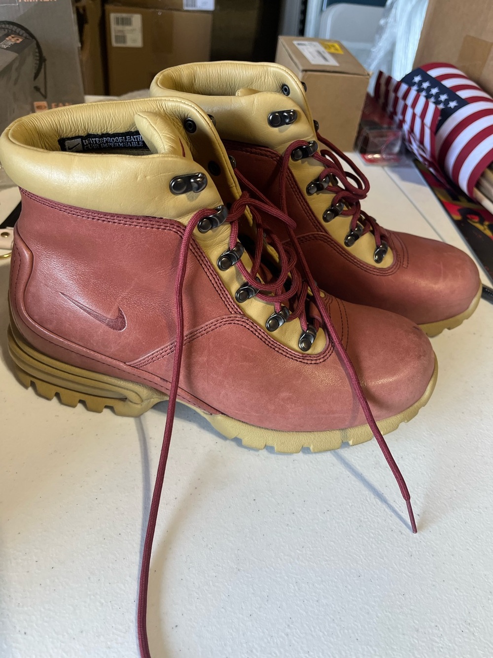 Nike Boots Air Primo Hiking Trail size 8